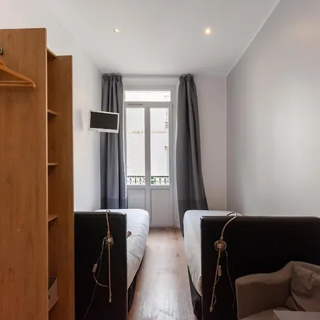 L'hotera Hotel 2*