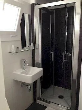 Hotel L'hotera&sauna Cannes